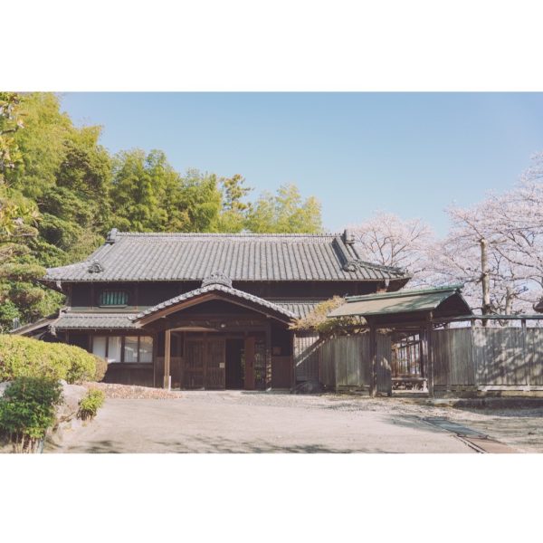 レンタルスタジオhanameと小山田文化の森本館が使用できます。